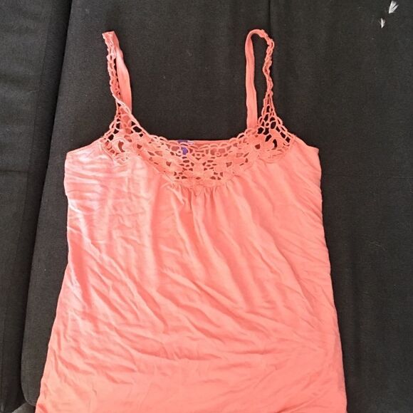 LF Coral Tank - Size M - Like New - Emma and Sam - Pink / Coral Tank - Picture 1 of 3